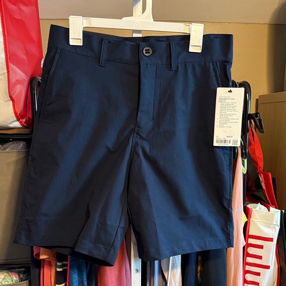 NWT Men’s Relaxed Fit Twill Short 9” Sz 31 True Navy - Picture 1 of 6